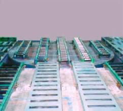 Industrial turntables - air bearing turn table with conveyor top
